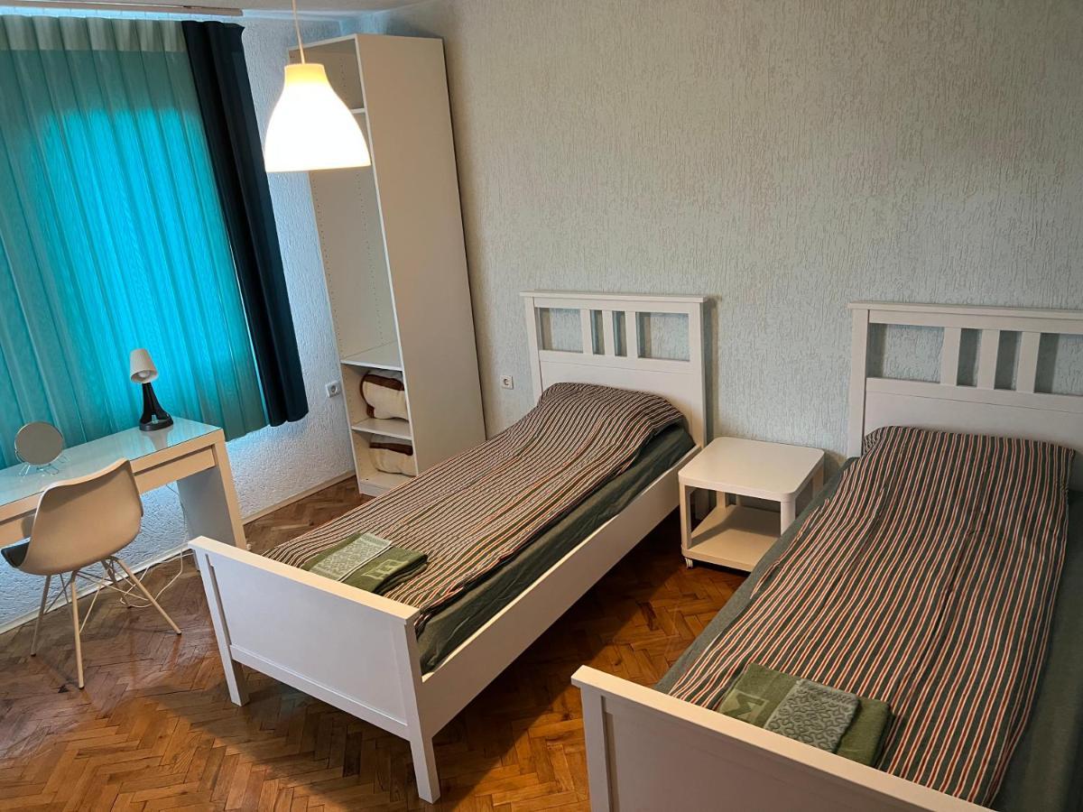 קרלובו White Guest House 2 מראה חיצוני תמונה